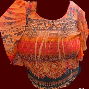 Half shirt size L fits like XL